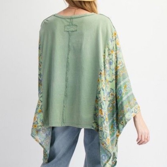 Easel Pastel Green Butterfly Top - Picture 2 of 11